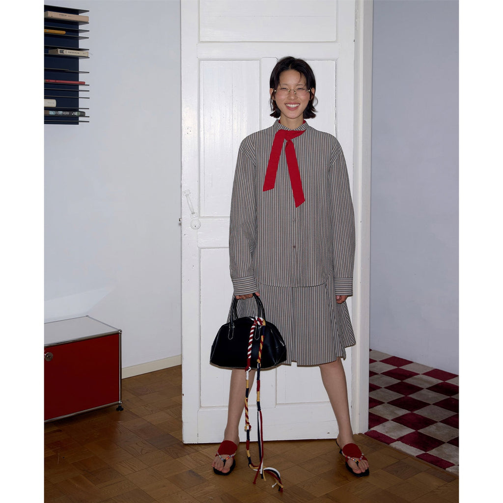 Contrasting Belt Striped Pleated Skirt