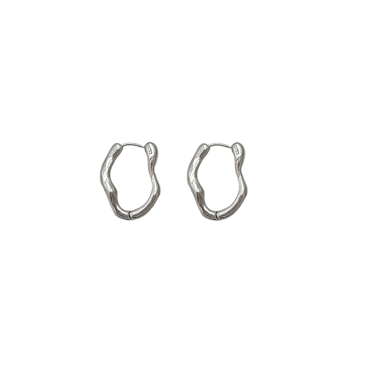 Light luxury Hong Kong style earrings women's geometric oval explosion high-end element ring earrings niche design ear buckle direct sales
