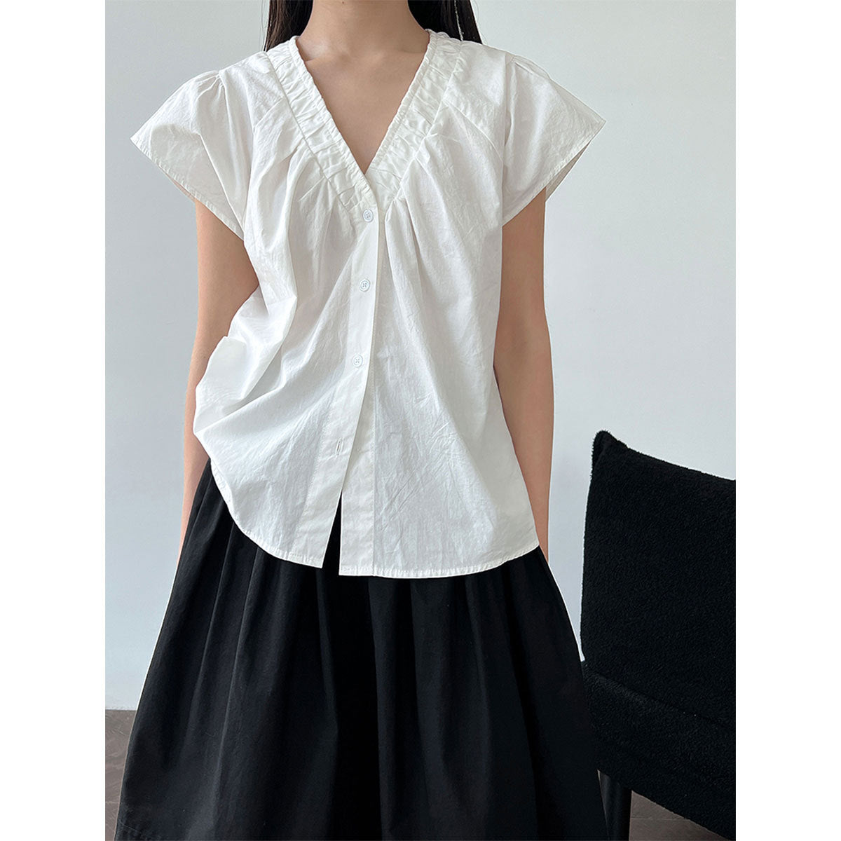 Korean V-neck lace flying sleeves short sleeves women's summer new thin short simple cardigan top