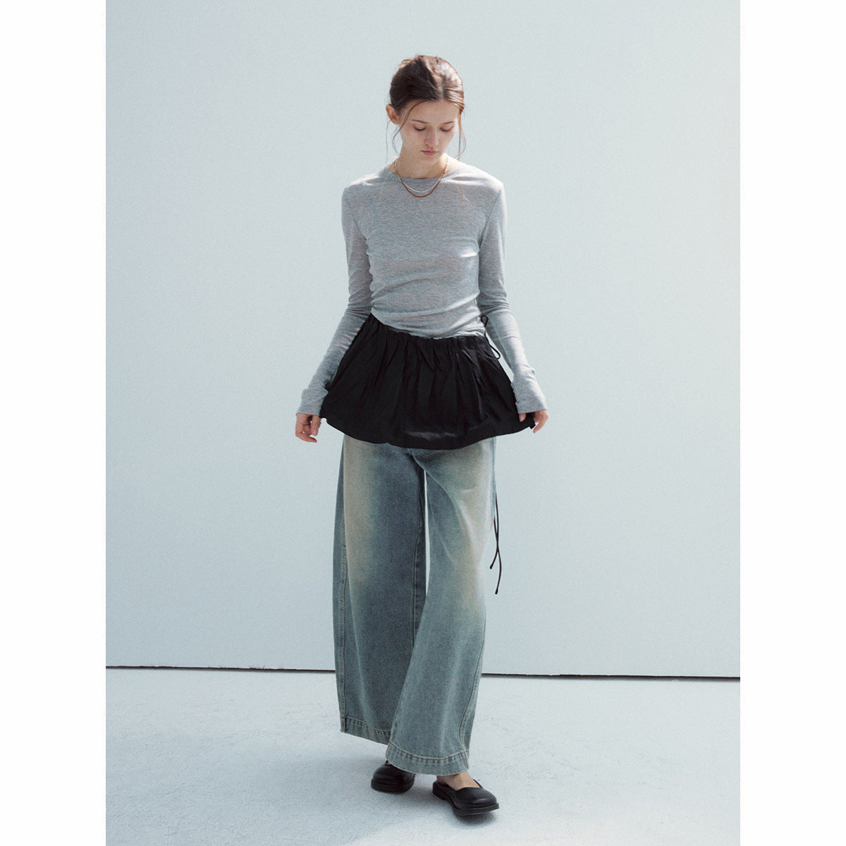 Spring new casual high-waisted mulberry silk lace-up simple and versatile ultra-short skirt