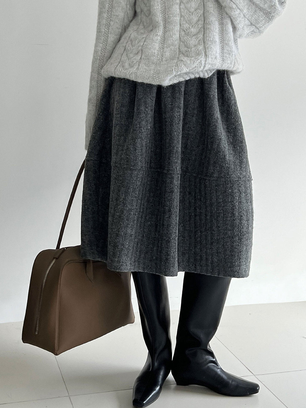 Retro new woolen skirt autumn and winter Korean version medium and long skirt pleated and thin A-shaped skirt