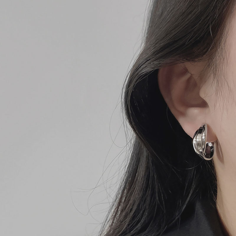 Premium sense metal mosquito coil disc loop earrings French ear clips can be worn without ear piercings, earrings are simple, fashionable and versatile