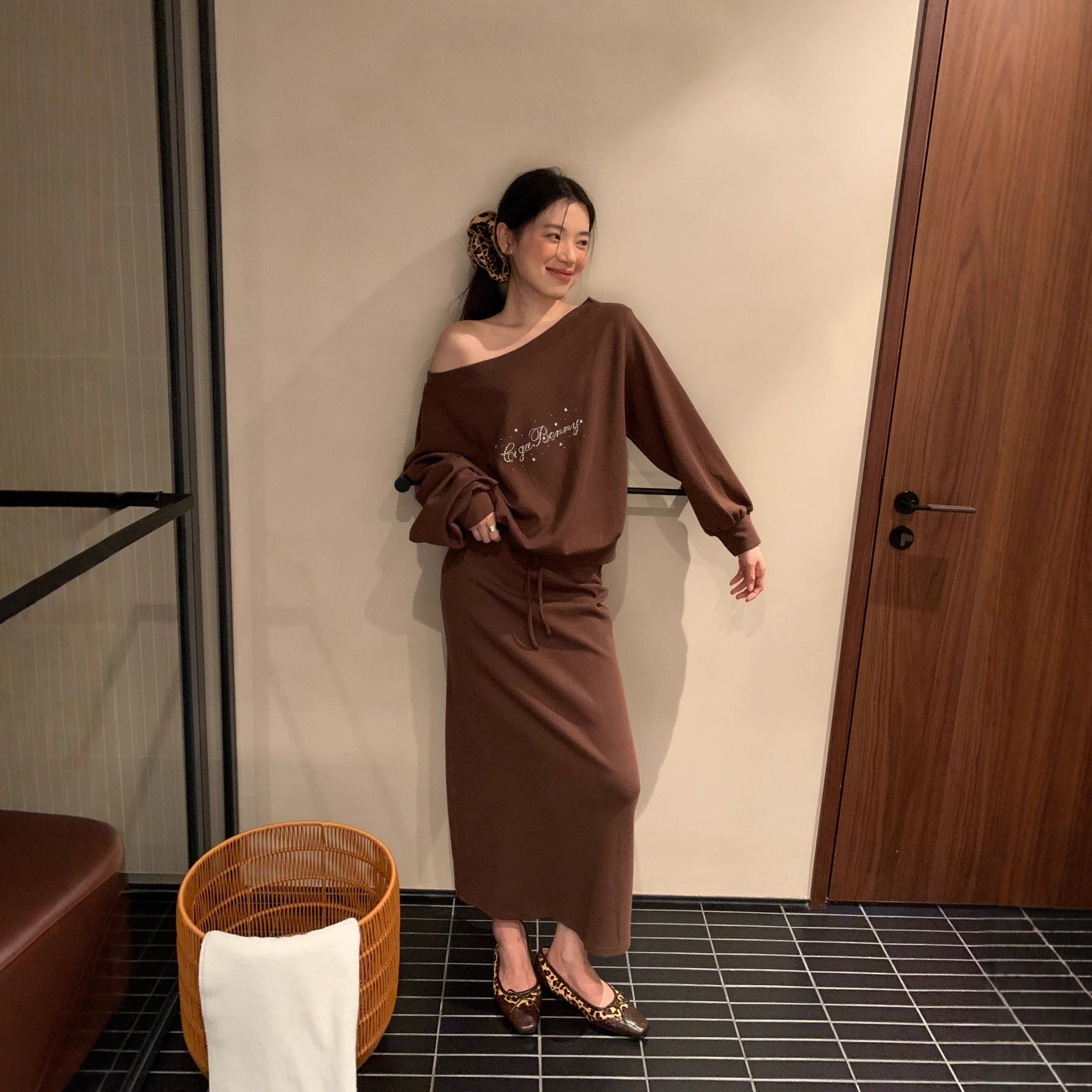 Casual Relaxed Temperament Two-piece Set Slant Neck Off-Shoulder Sweater Set