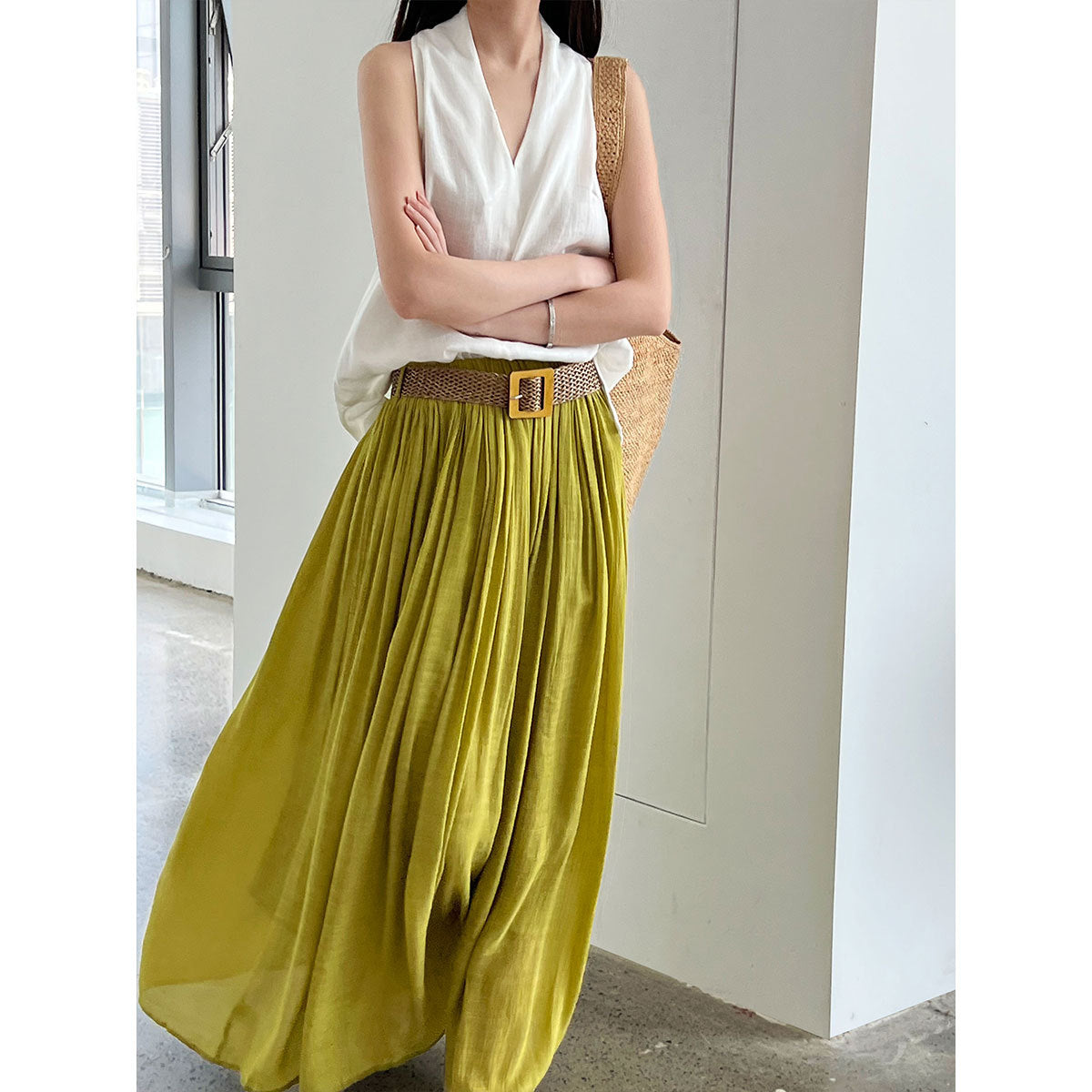 Gentle resort style drape solid color A-line large swing skirt women's summer 100 matching woven belt 9732