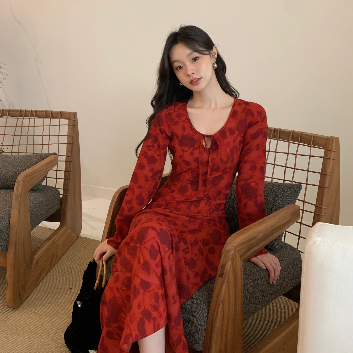 Slim temperament long-sleeved inner print dress with base