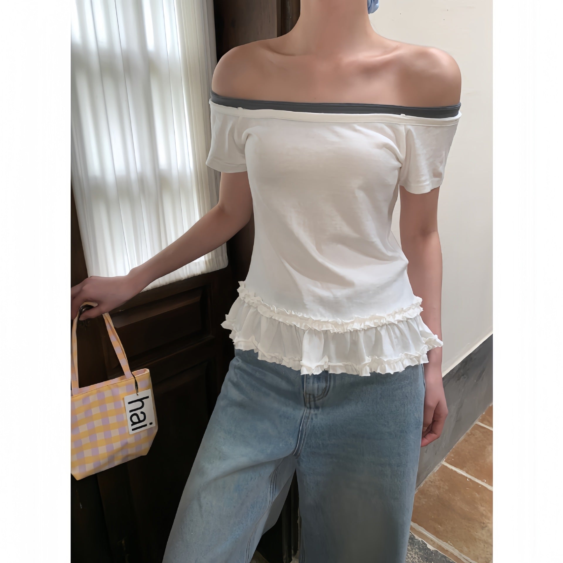 Contrasting slim T-shirt women's short-sleeved niche one-line collar top