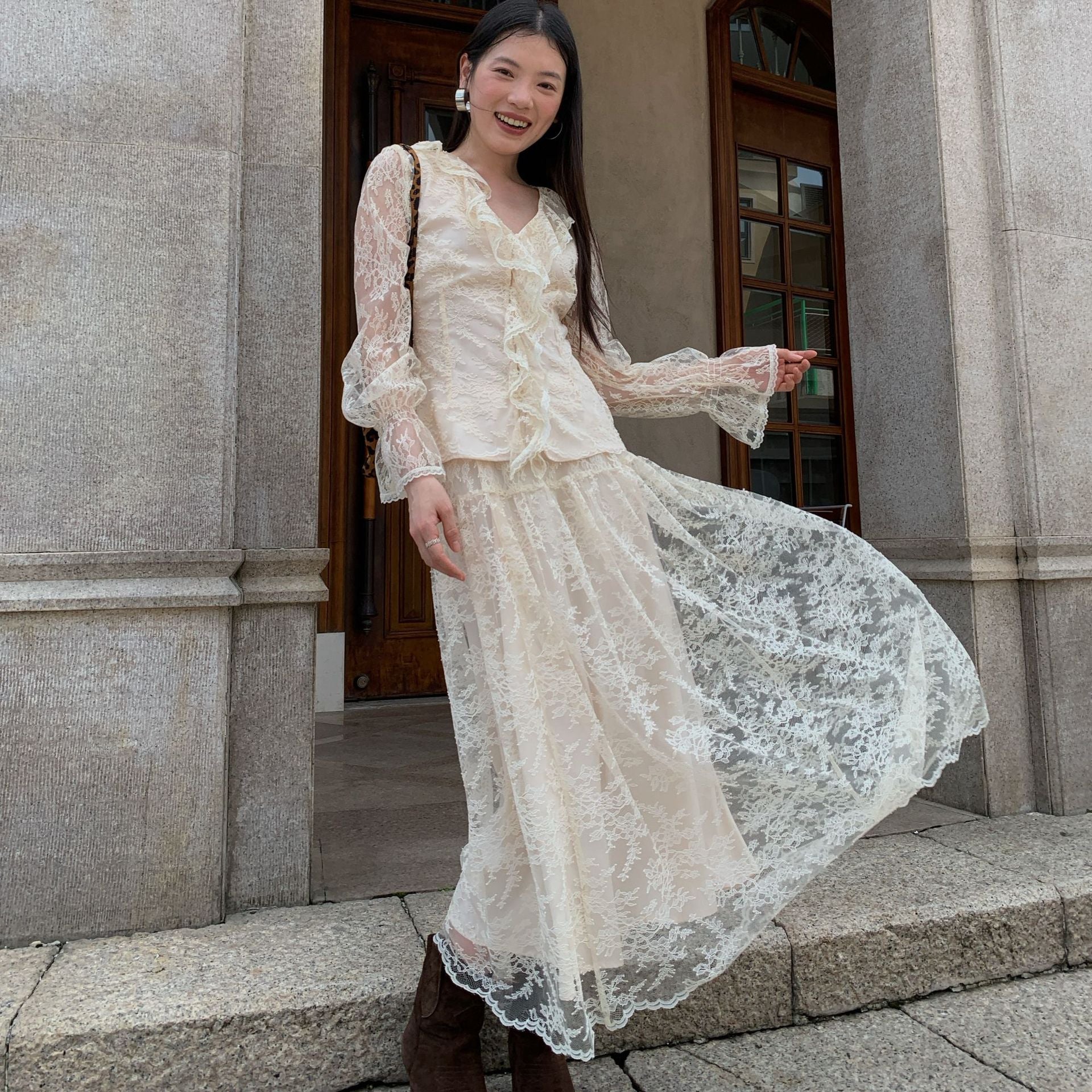 High-waisted A-shaped long embroidered lace skirt