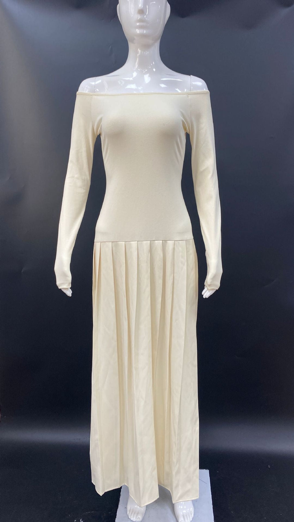 Sexy off-the-shoulder long-sleeved split pleated skirt splicing one-word shoulder European and American dress