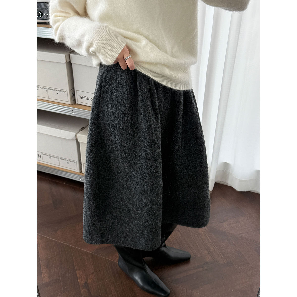 Retro new woolen skirt autumn and winter Korean version medium and long skirt pleated and thin A-shaped skirt
