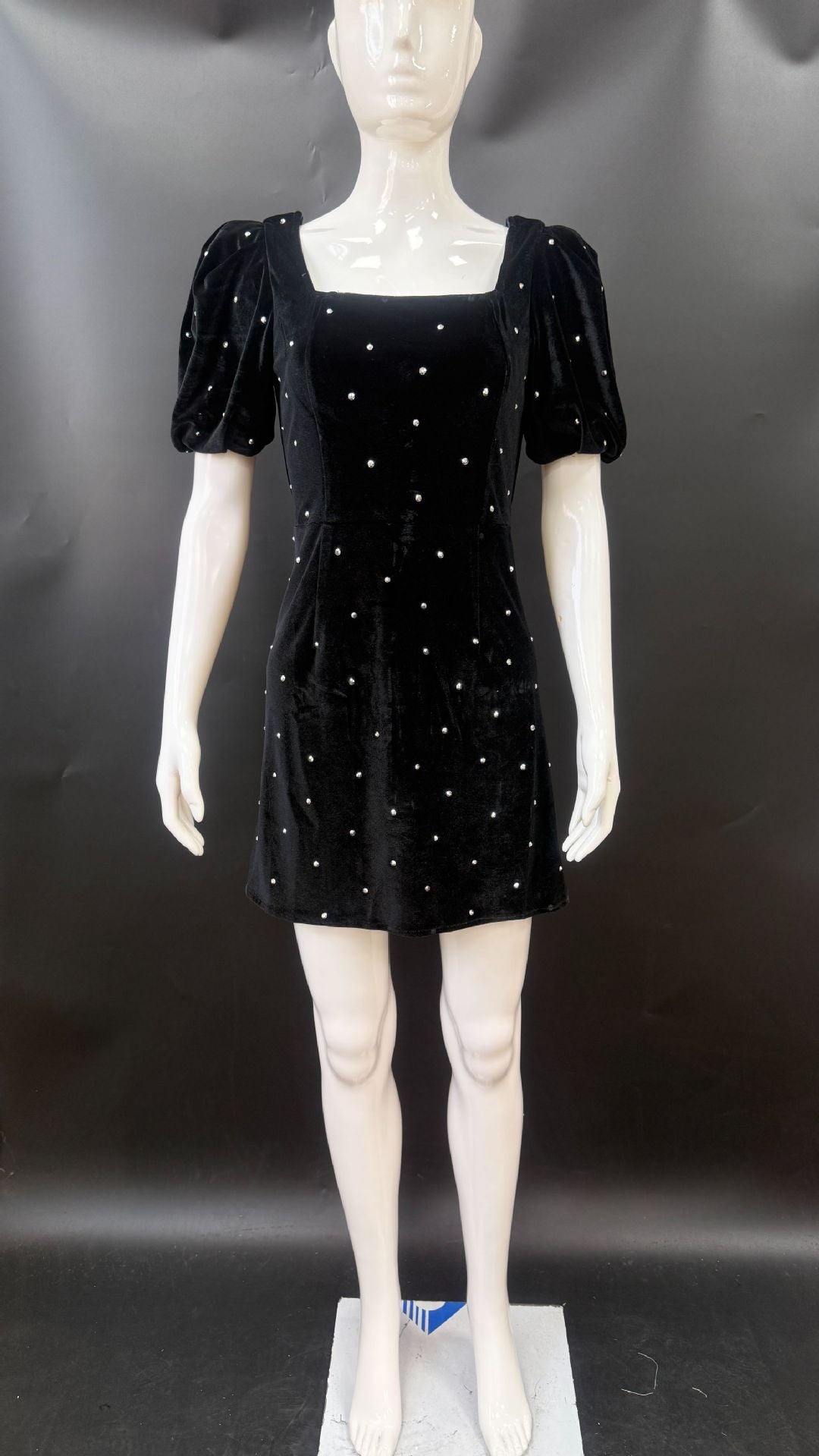 Fashion  sleeve dress