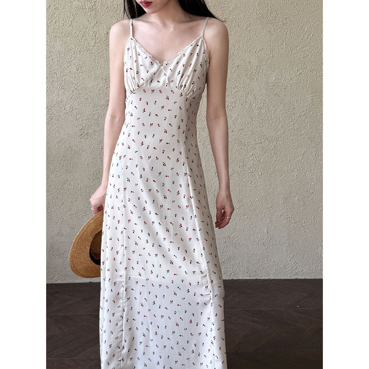 French temperament floral v-neck suspender skirt women's spring new slim-fitting and thin vest dress