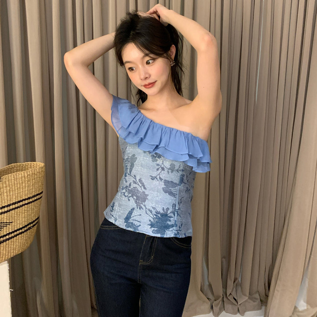 Beautiful shirt with off-the-shoulder floral ruffles
