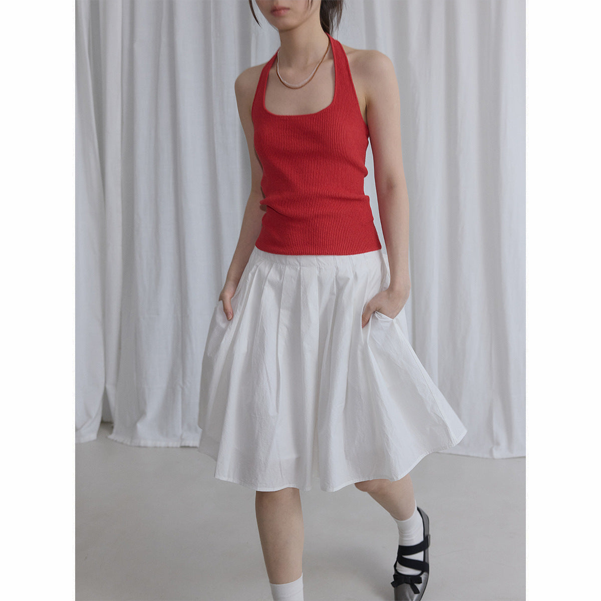 Summer new casual circle cotton yarn simple pit strip solid color neck wool woven small vest