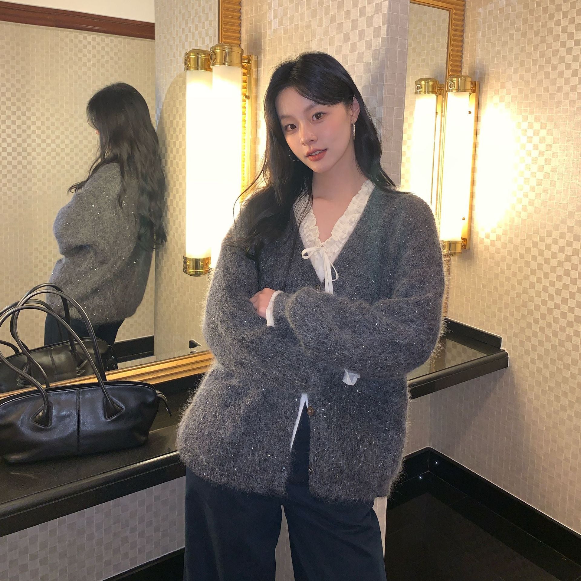 Fashion commuter lazy loose soft waxy v-neck sweater cardigan