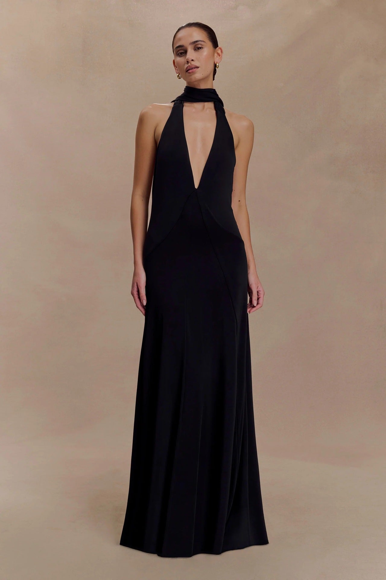 Fashion deep V streamer neck hip skirt waist pleated backless sexy dress
