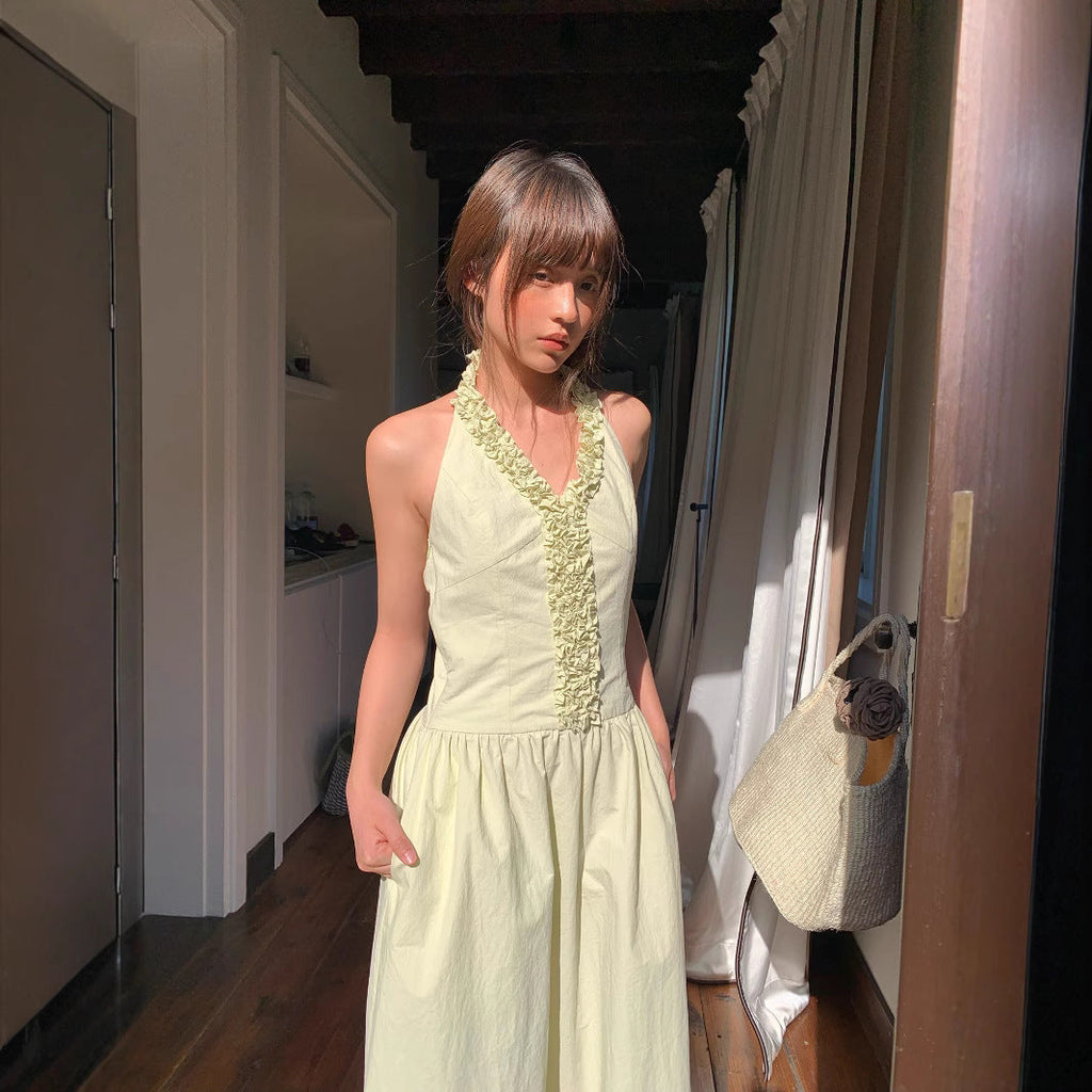 Small fresh age-reducing fungus edge neck halter dress