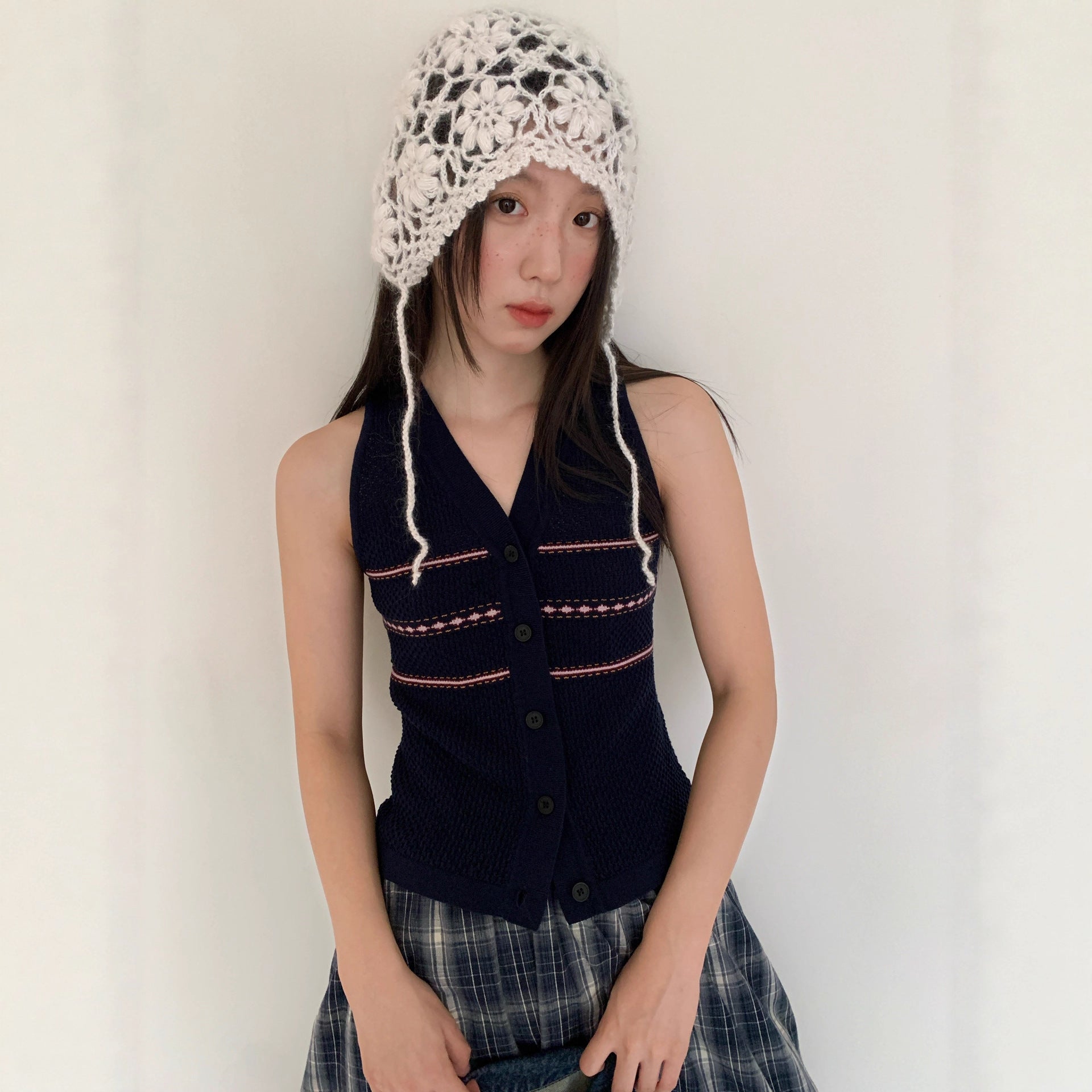 Simple striped cotton single-breasted v-neck sleeveless knitted vest