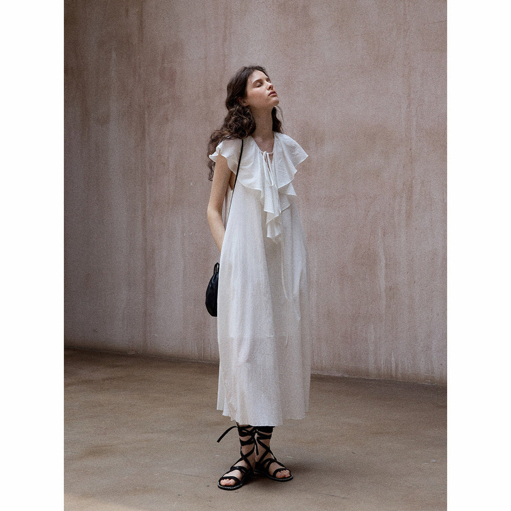 Pure cotton loose design ruffle edge minimalist and thin sleeveless V-neck lace-up dress
