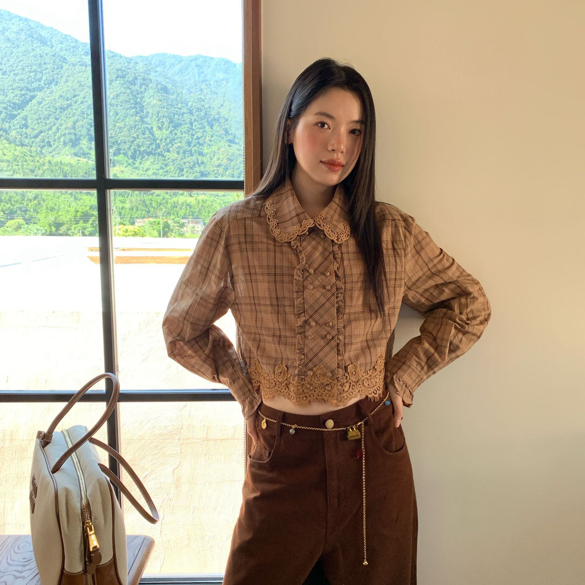 Coffee lapel double-breasted plaid shirt