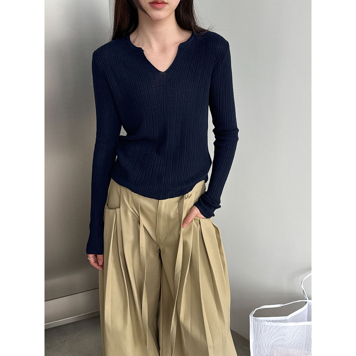 Pit strip knitted sweater women's spring new thin niche bottoming shirt with top T-shirt