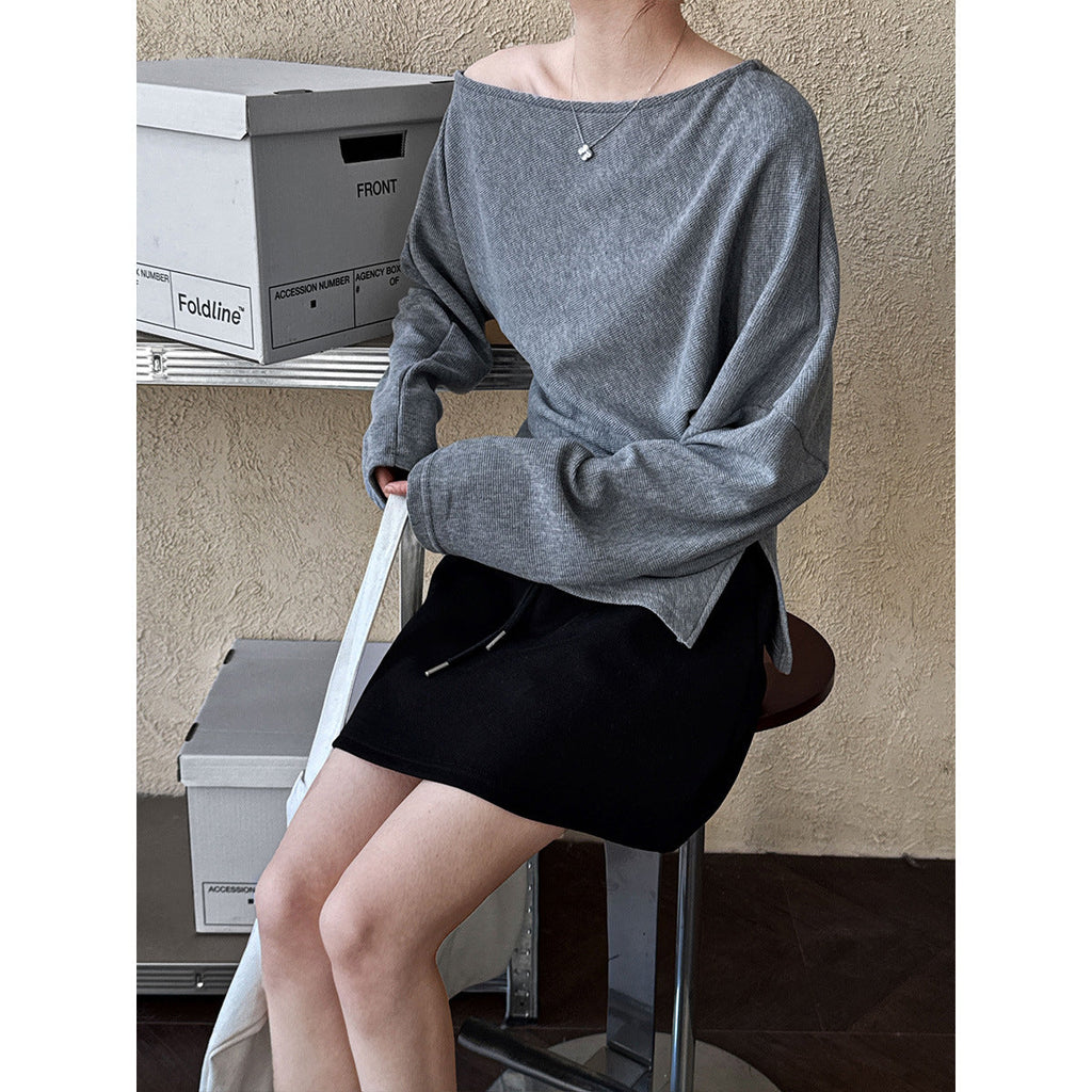 High-end irregular slanted shoulder sweater women's new niche design pleated split waist top