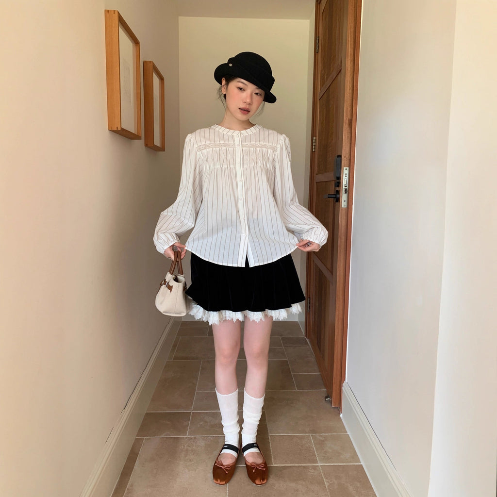 Fashion foreign style age-reducing round neck vertical striped shirt