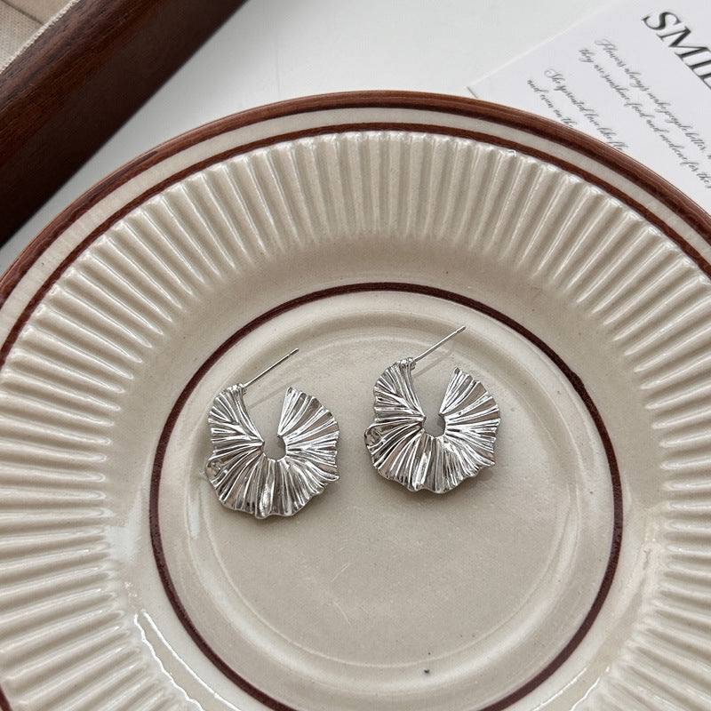 Wind pleated fan earrings niche design sense light luxury metal earrings 2026 premium sense earrings