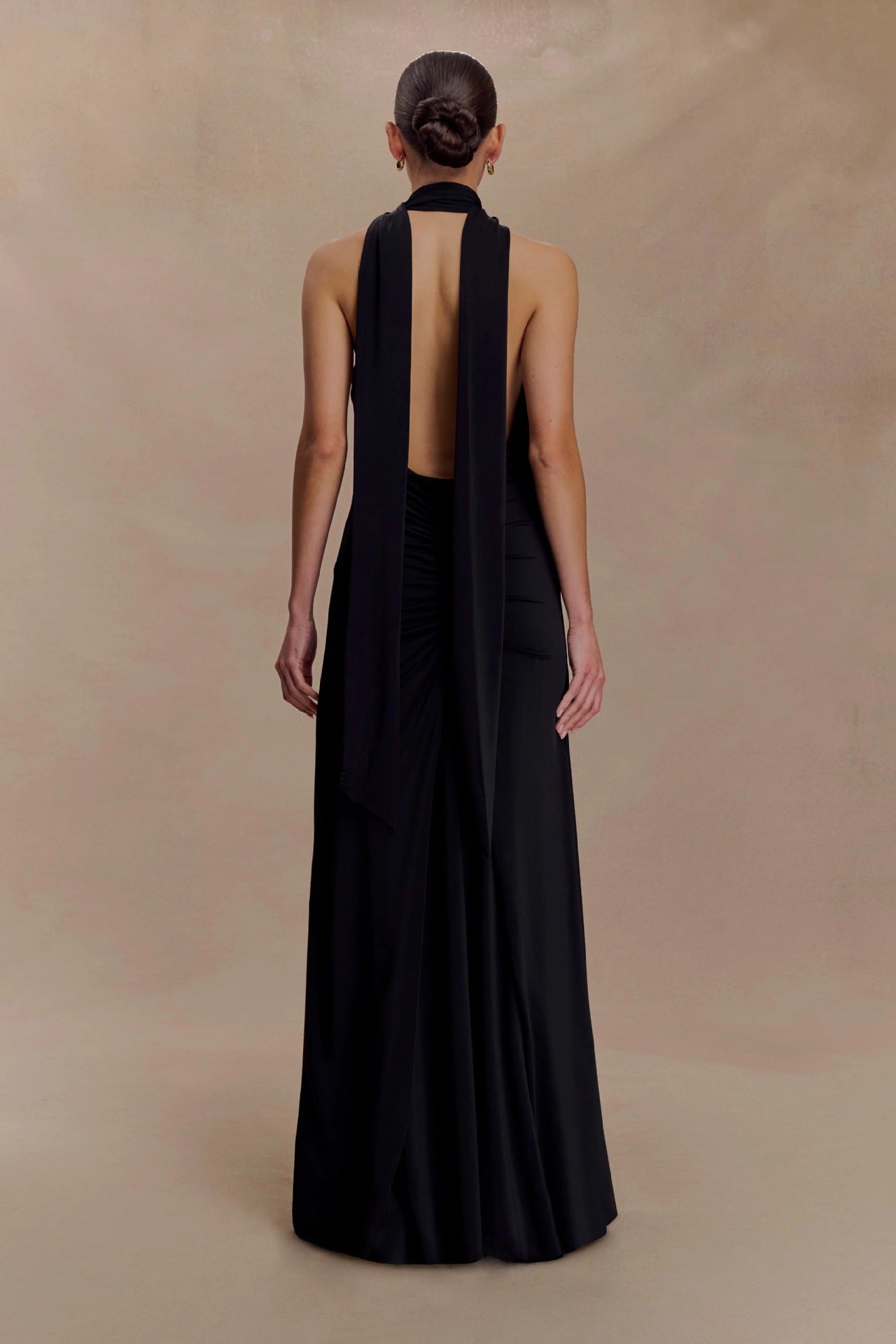 Fashion deep V streamer neck hip skirt waist pleated backless sexy dress