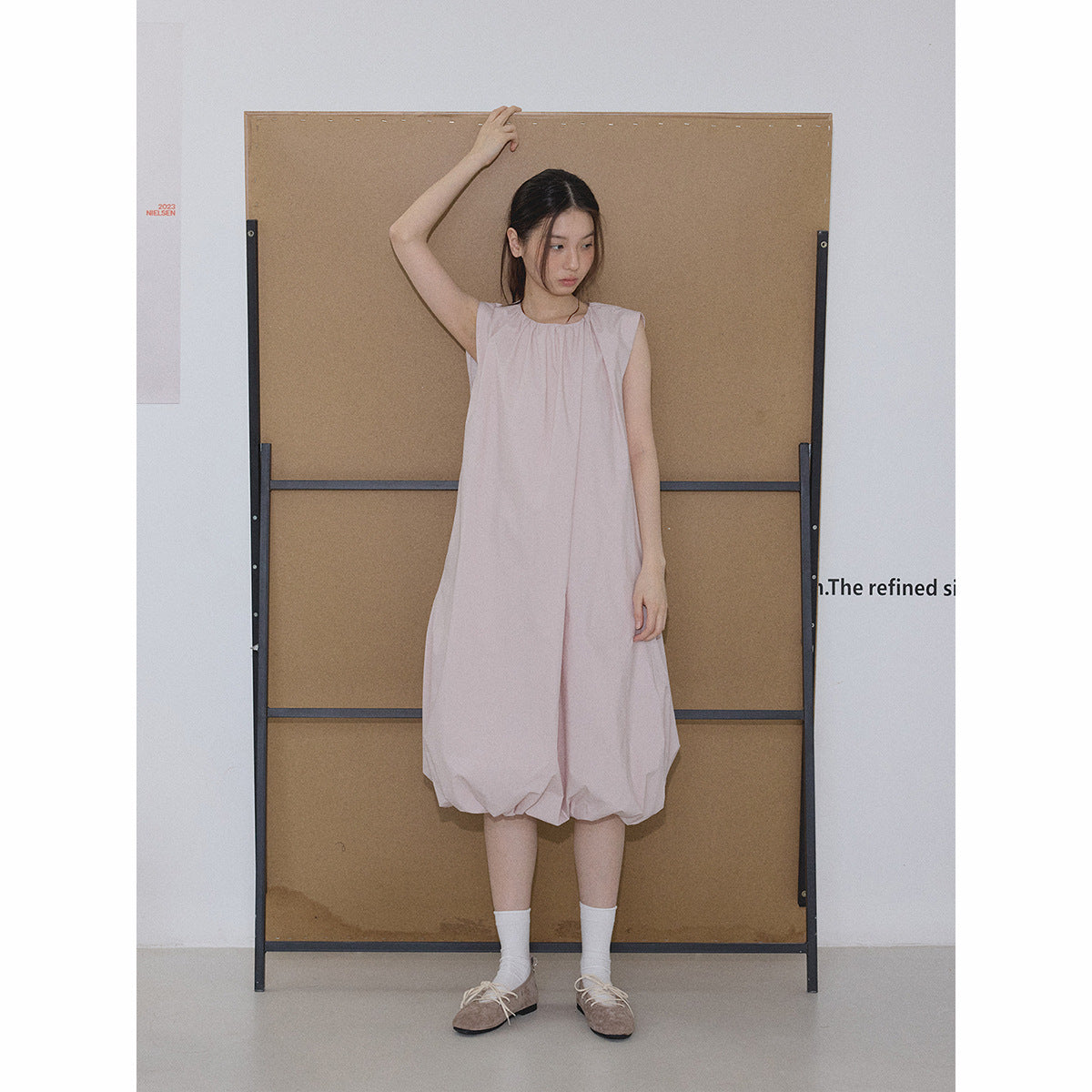 Summer new casual round neck easy and simple small fly sleeves solid color vest bubble skirt