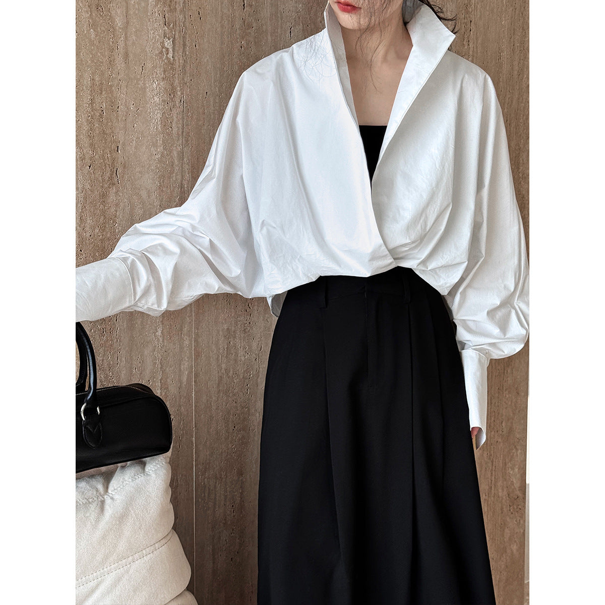 Silhouette stacked stand-up collar deep V-neck white shirt women's lazy bat sleeve temperament large version commuter shirt