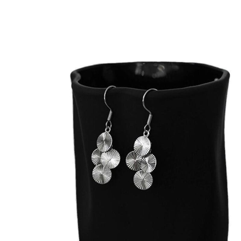 Shining car flower sequined earrings fashionable light luxury pleated disc ear hooks unique creative sense tassel thin earrings