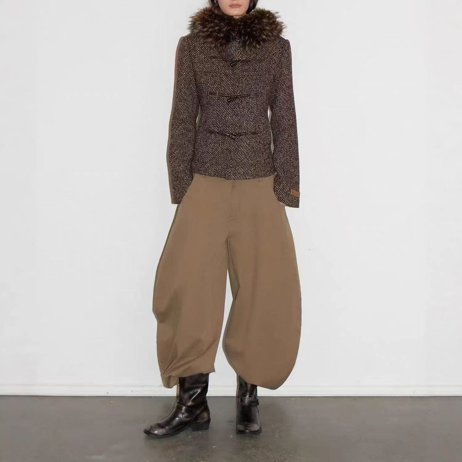 2026 retro twill wool removable fur collar slim and thin woolen jacket women's short waist woolen goods autumn and winter