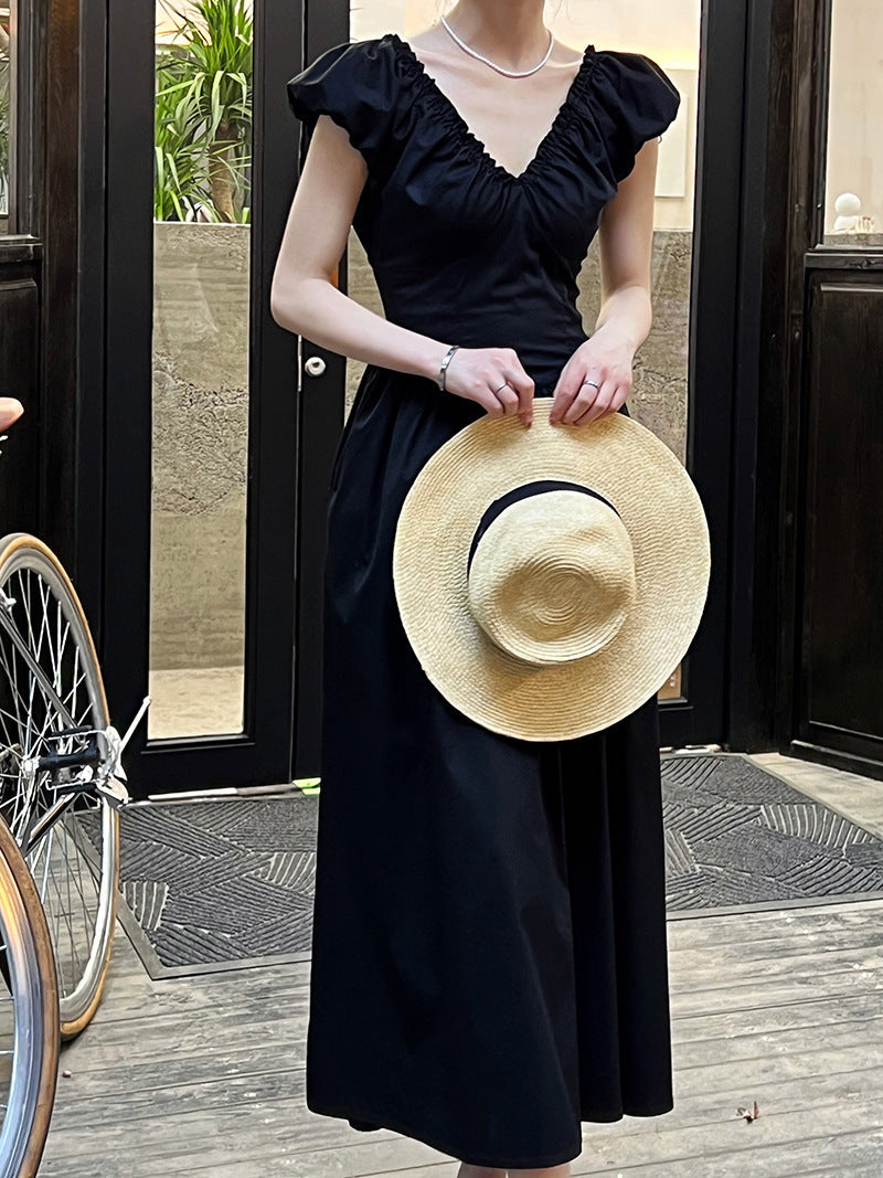 waist halter V-neck dress, celebrity temperament, high-end sense, sleeveless pleated dress