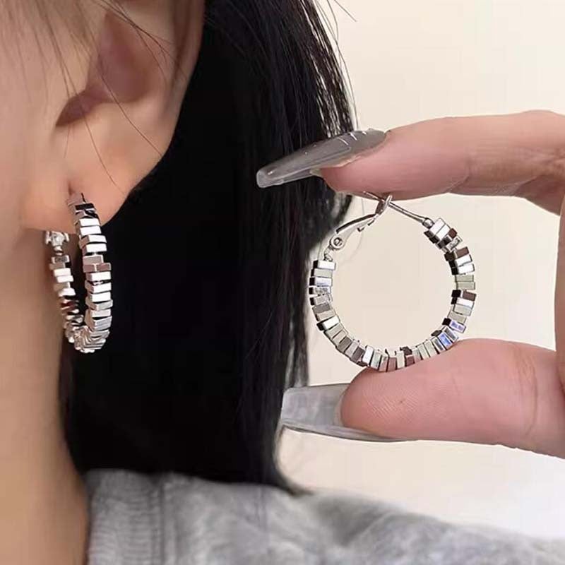 Copper alloy earrings S925 silver needle niche design metal small square broken silver earrings light luxury earrings