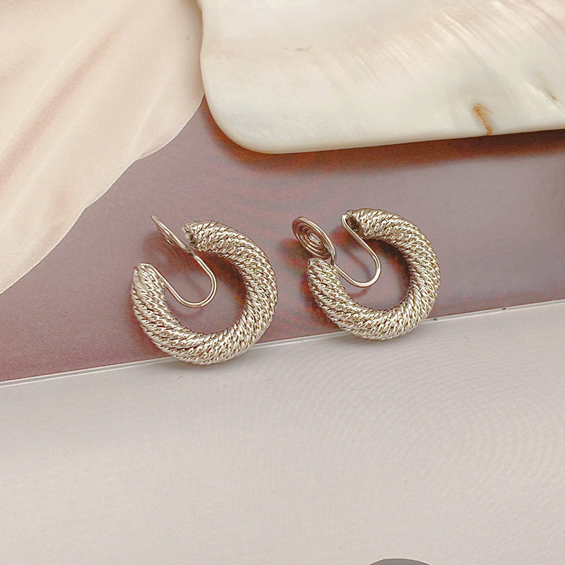 Tide mosquito coil disc ear clips, no ear piercings, white-collar temperament fashion earrings