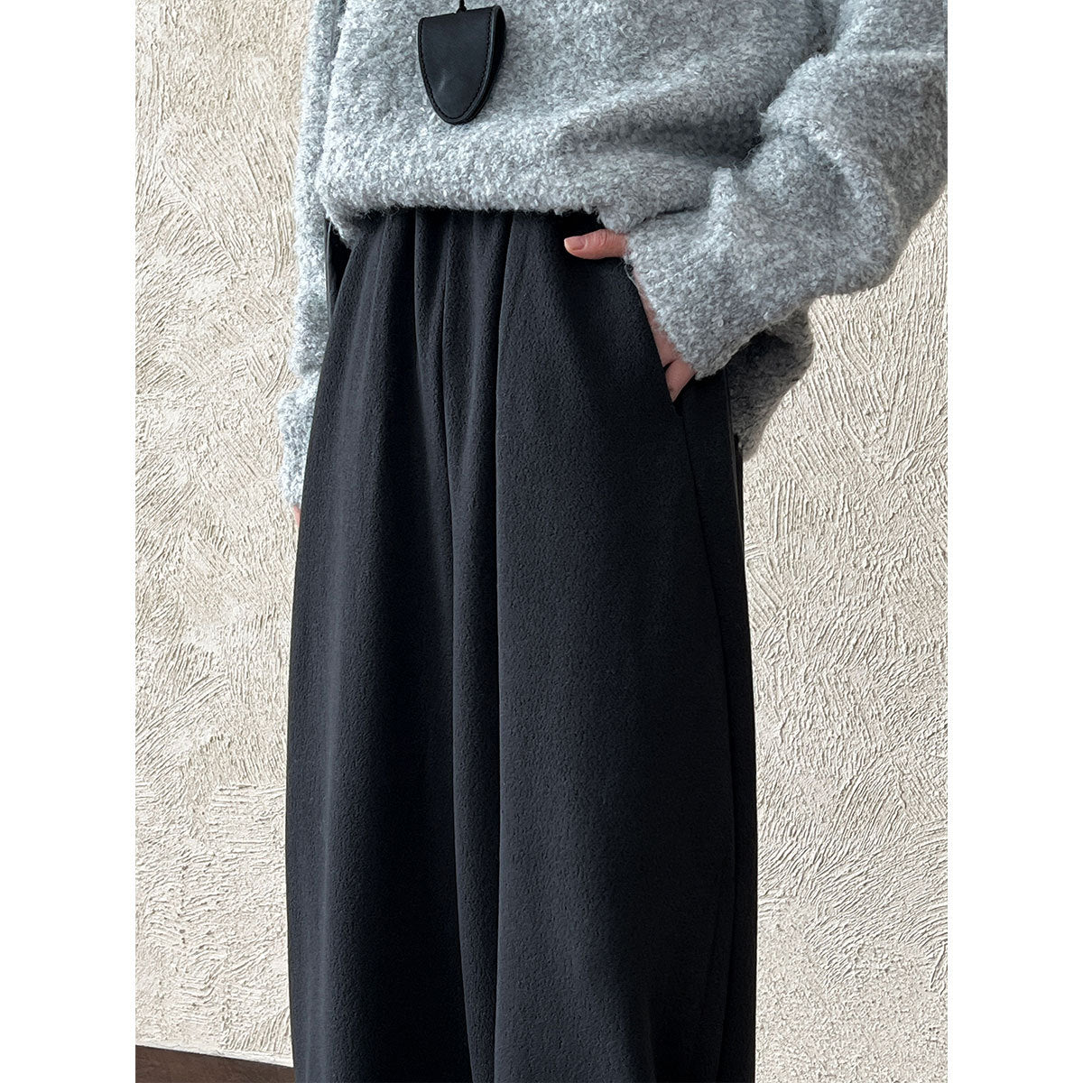 Korean wool plush texture, high-waisted elastic, casual, versatile straight-leg trousers, women's winter new style