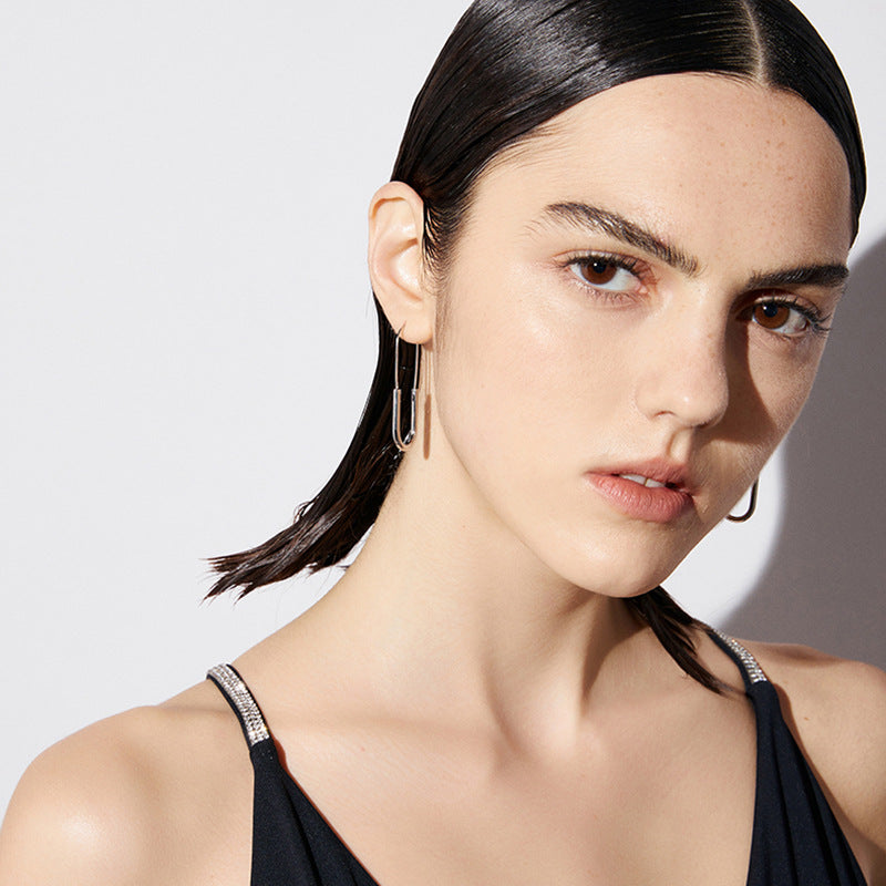 Cold wind earrings, gold paperclip-shaped ear hooks, personalized simple smooth and versatile fashion earrings
