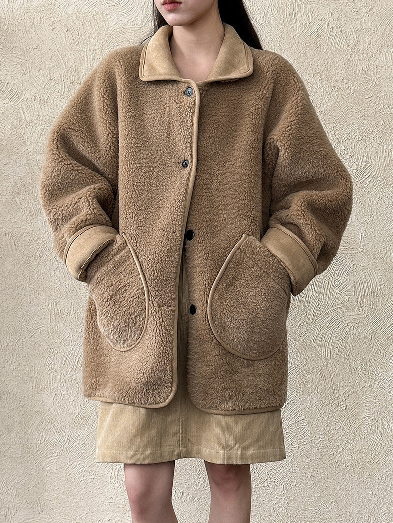 Autumn and winter high-end thickened fur integrated coat women's new lamb wool retro straight coat