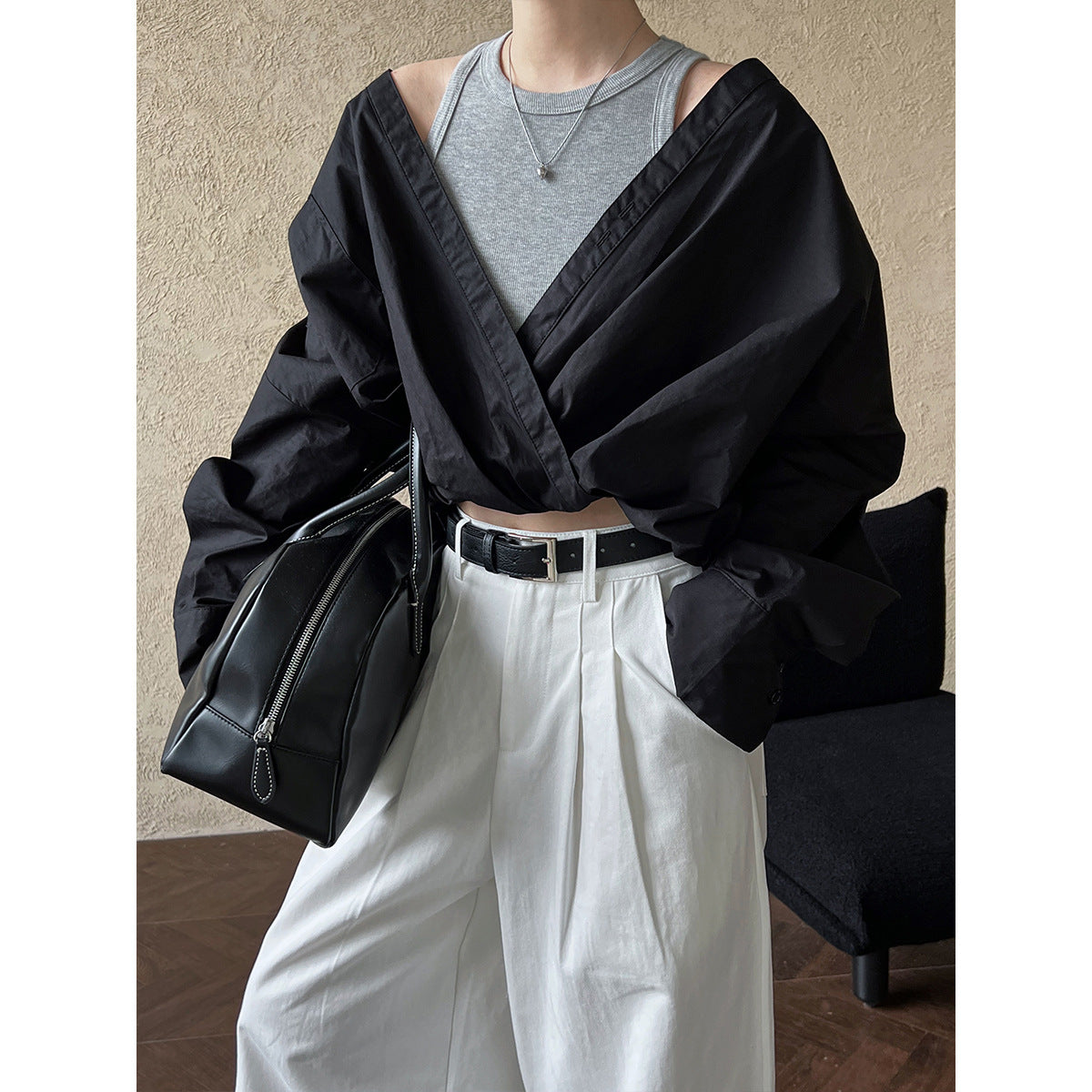 Spring French high-end silhouette commuter off-the-shoulder shirt with knitted vest inside, fake two-piece top women