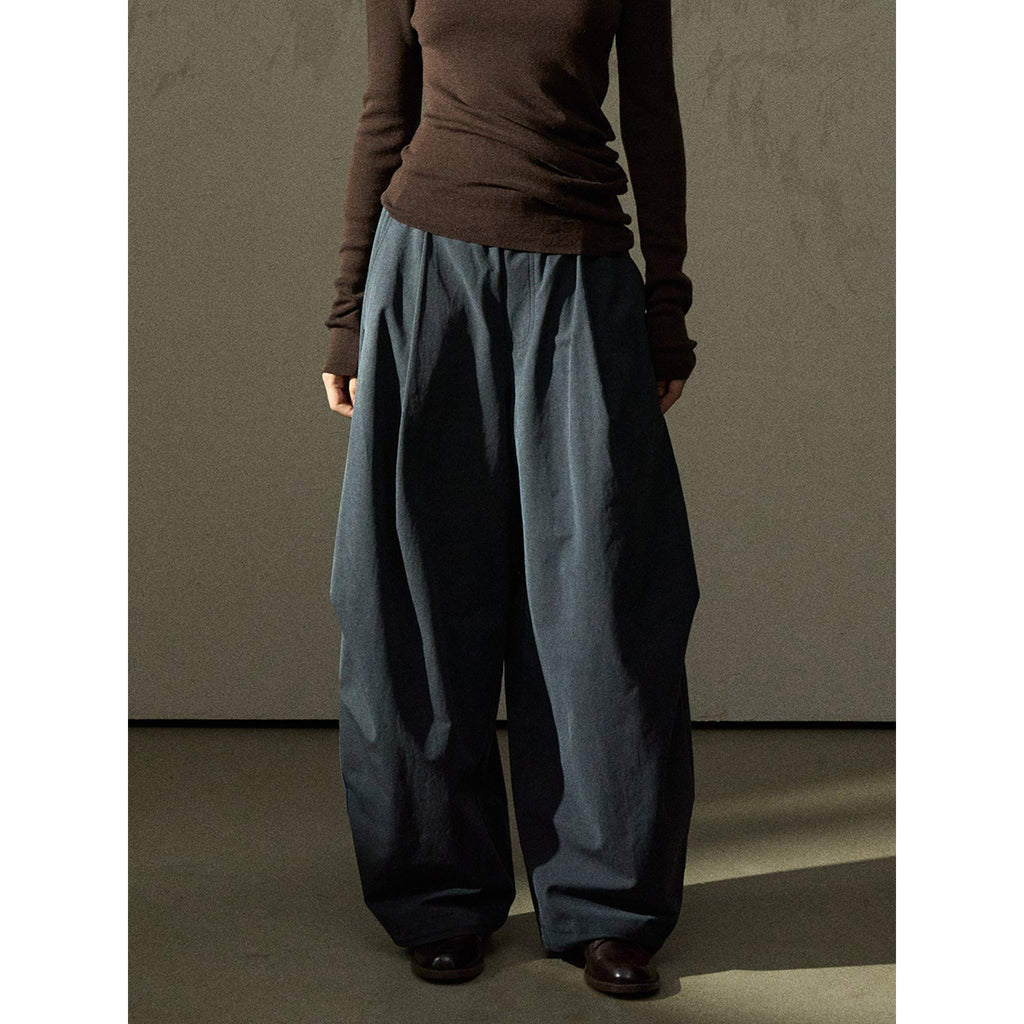 Winter new skin-friendly soft anti-fleece matte fleece-bottomed pleated casual pants