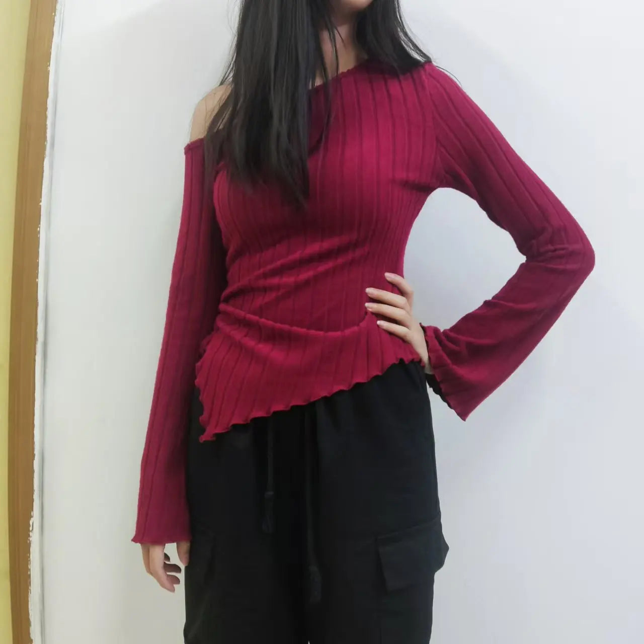 Off-Shoulder Trumpet Sleeve Top | Women's Slim Fit Asymmetric Elegant Tee
