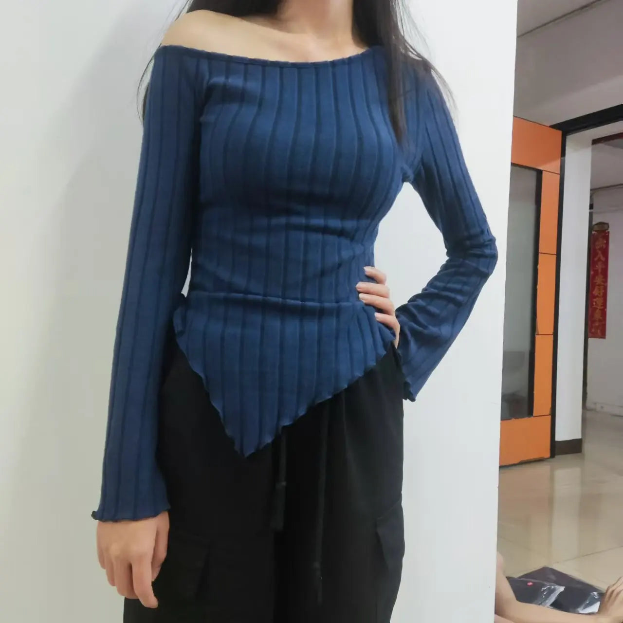 Off-Shoulder Trumpet Sleeve Top | Women's Slim Fit Asymmetric Elegant Tee