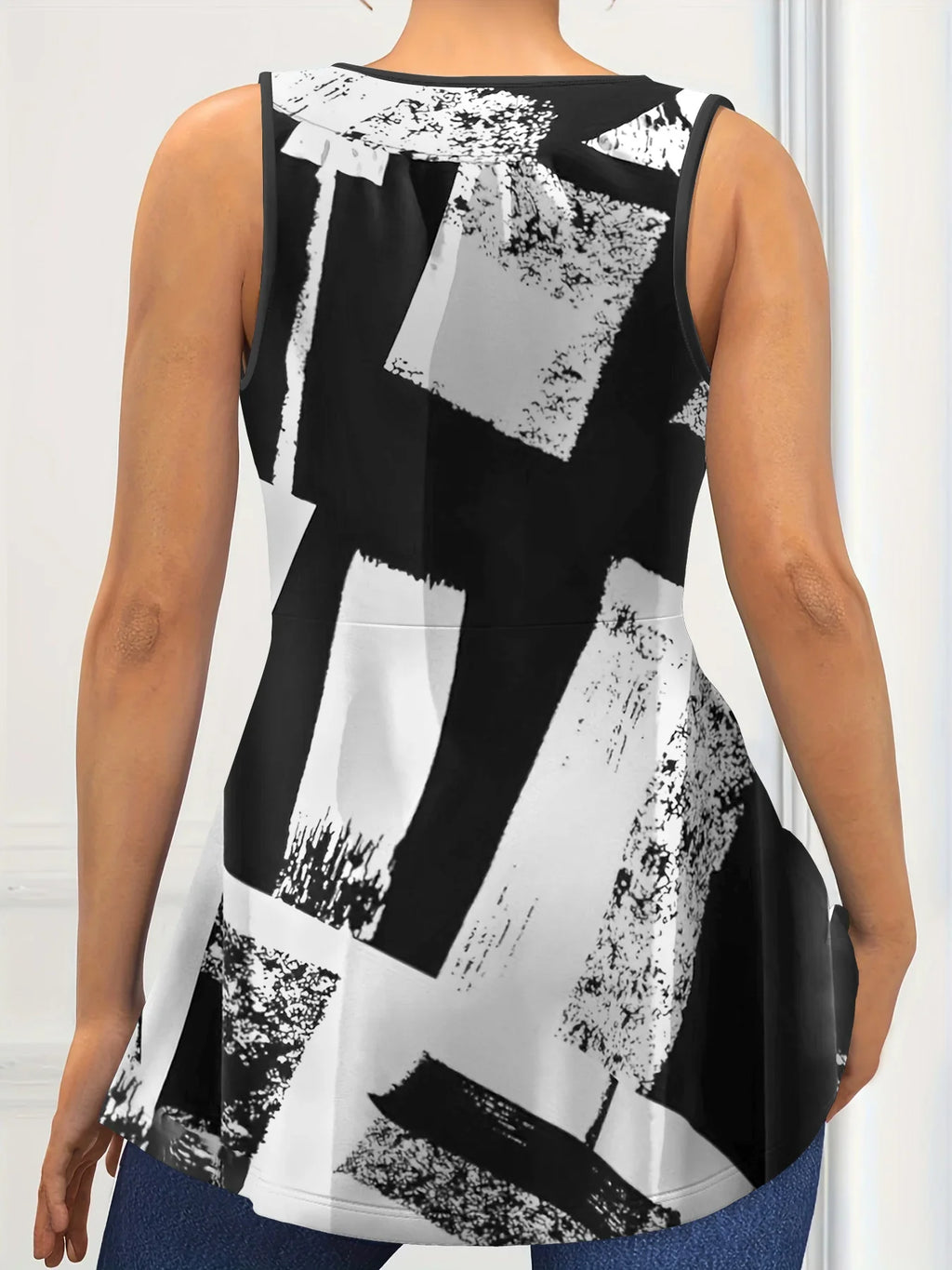 Women's Colorblock Lace-Up V-Neck Tank Top