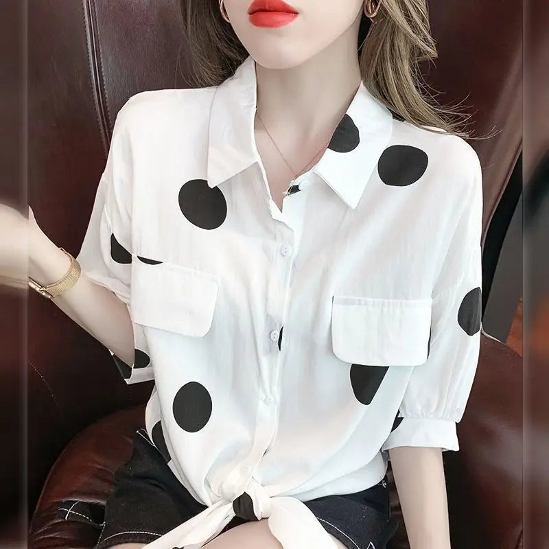 Women's Turn-Down Collar Sleeveless Polka Dot Chiffon Blouse